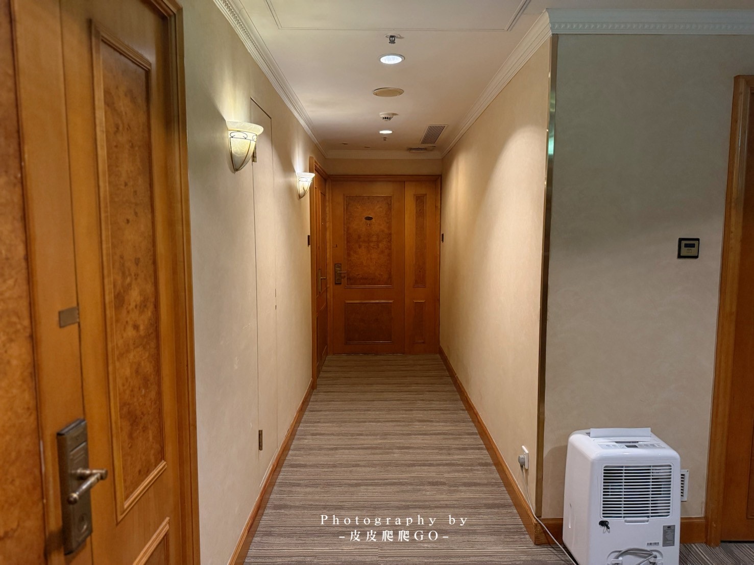 【香港住宿推薦】香港華大盛品酒店|頂級雙人套房,鄰近維多利亞港、平價不貴的海景大房、交通超方便,門口就是叮叮車 - 第15張圖 香港西營盤住宿推薦, 香港華大盛品酒店
